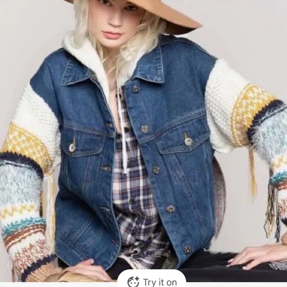 POL Denim Crochet Jacket with Fringe. Size Medium. Great condition. - Picture 3 of 16